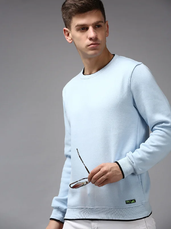 Weekend Bargains to Sizzle Men Blue Solid Sweatshirt