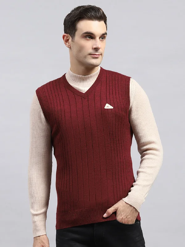 Price Fest Men Maroon Solid V Neck Sleeveless Sweater