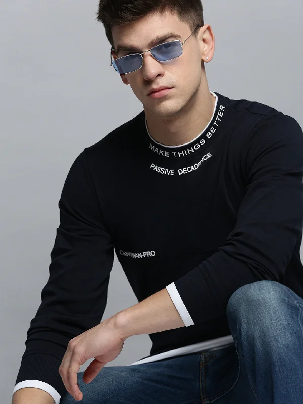 Weekend Bargains to Relish Men Navy Solid Casual Sweatshirt