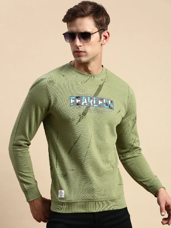 Weekend Extravaganza: Shop Now Men Green Printed Casual Sweatshirt