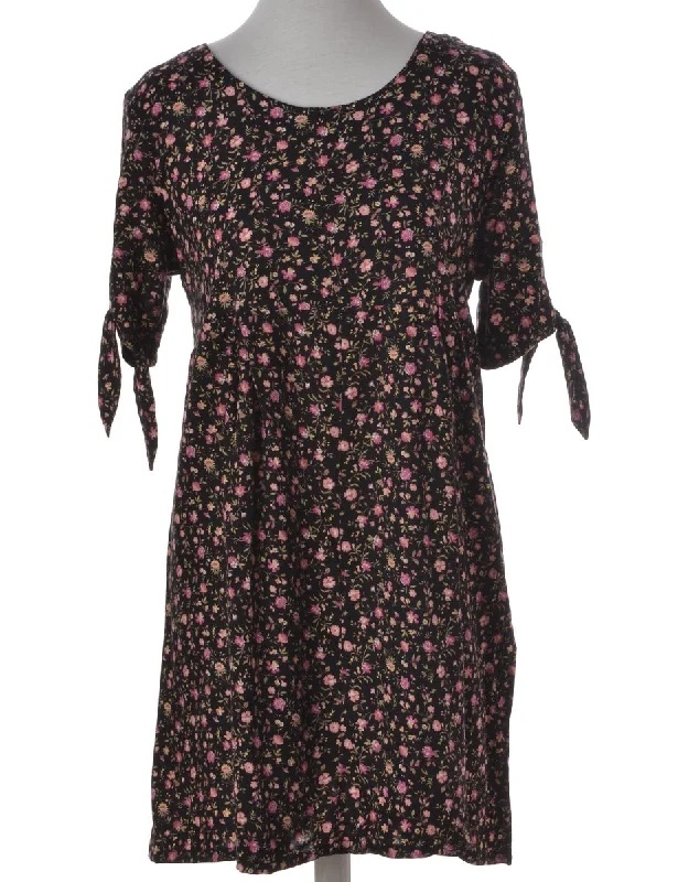 Buy More, Save More Beyond Retro Label Short Dress Black With Back Tie