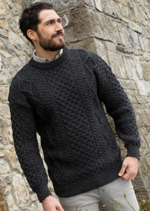 Inis Mor Aran Sweater | Charcoal