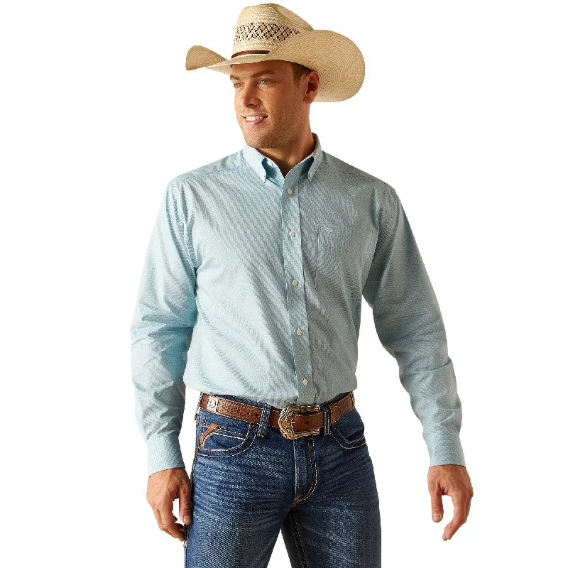 Weekend Special ARIAT PORCELIAN BLUE WRINKLE FREE CLASSIC FIT SHIRT