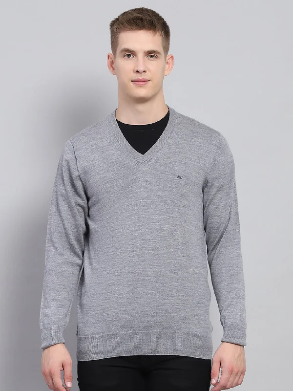 Weekend Special Men Grey Solid V Neck Full Sleeve Pullover