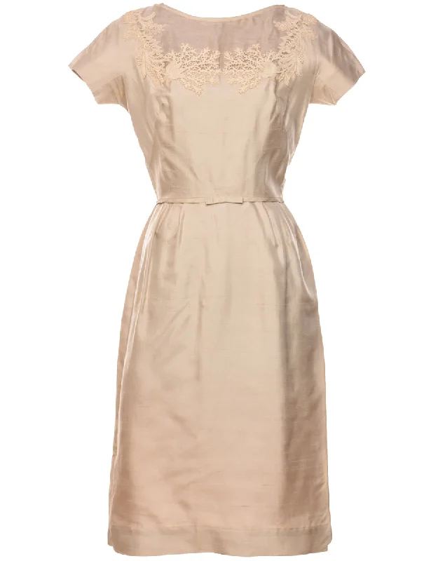 Deal Frenzy Beige Metallic 1950s Dress - M